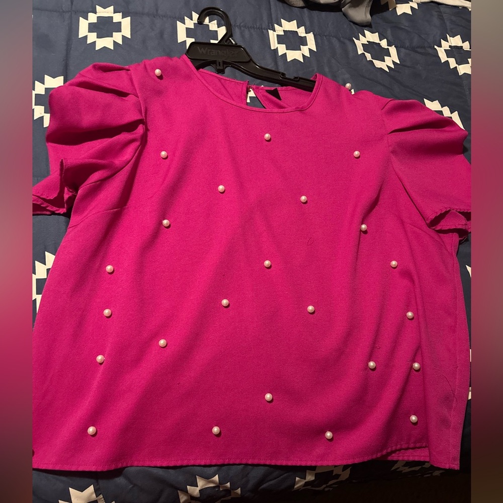 Puffy Sleeved Pearl top
